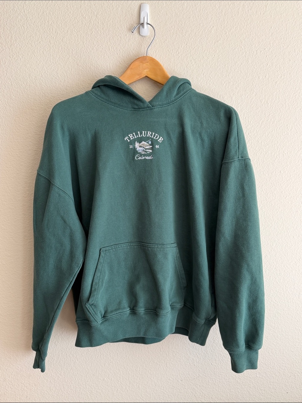 Hollister Telluride Colorado Forest Green Hoodie